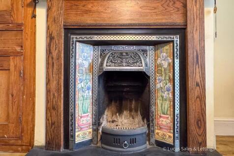 NEW - 25 Queen Eleanor-58.jpg