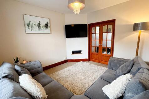 NEW - 25 Queen Eleanor-62.jpg