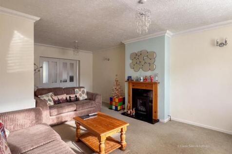 17 Greenfield Ave Kettering-18.jpg