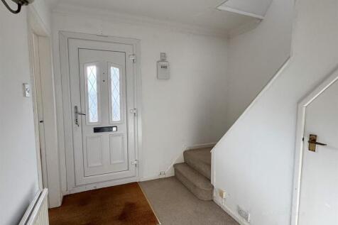17 Greenfield Ave Kettering-16.jpg