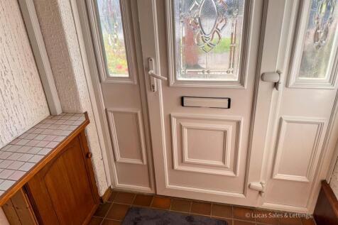 3 Larch Rd Kettering-28.jpg