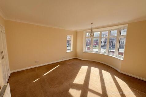 3 Larch Rd Kettering-26.jpg