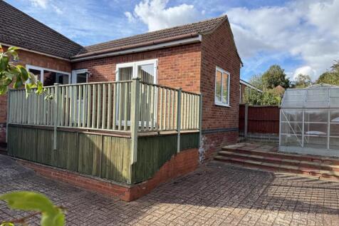 3 Larch Rd Kettering-06.jpg