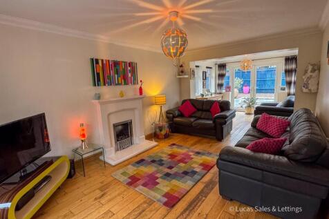 13 Settlers Fields Kettering-14.jpg