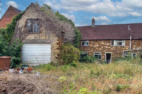 5 High St Finedon-24.jpg