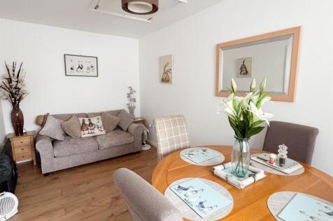 13 Cardigan Rd Stanion-3.jpg