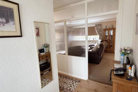 13 Cardigan Rd Stanion-2.jpg