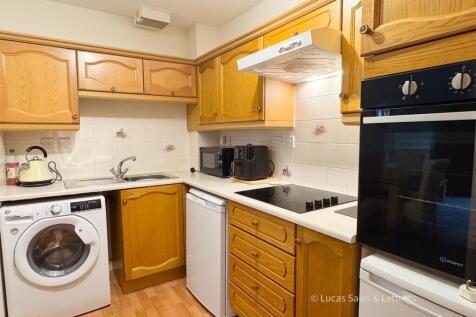 20 Oaktree Ct Kettering-3.jpg