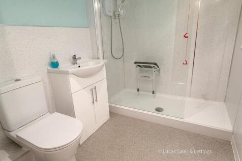 20 Oaktree Ct Kettering-4.jpg