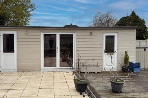 4 Greenfield Ave Kett-02.jpg