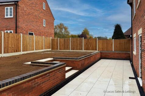 50 Rushton Rd Desborough-2.jpg