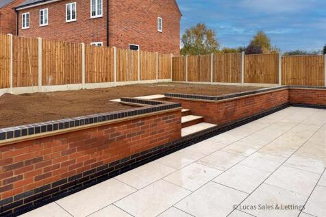 50 Rushton Rd Desborough-3.jpg