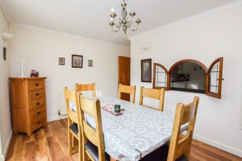dining room 2.jpg