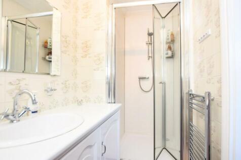 ensuite 2.jpg