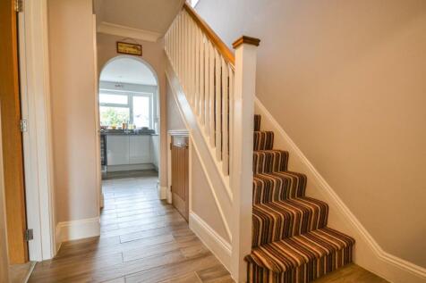 hallway 1.jpg