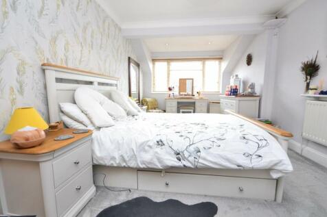 bedroom 1 use.jpg