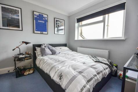 bedroom 3.jpg