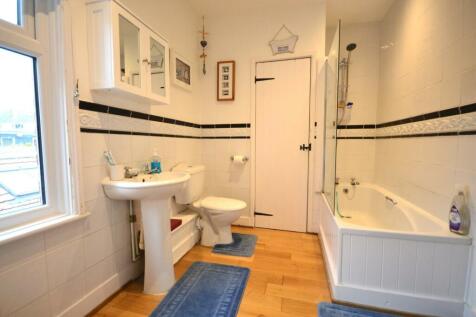bathroom.JPG