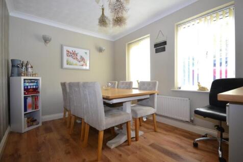 dining room .JPG