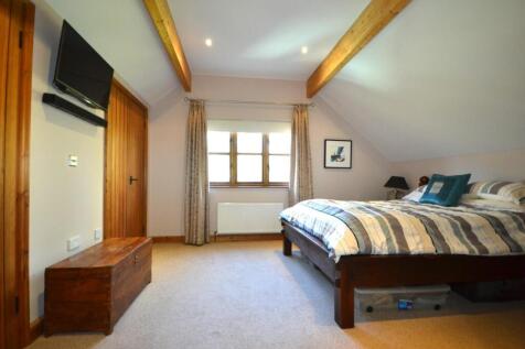 Bedroom 1 .JPG