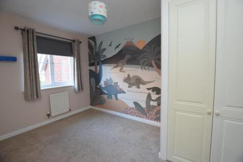 bedroom 3.JPG