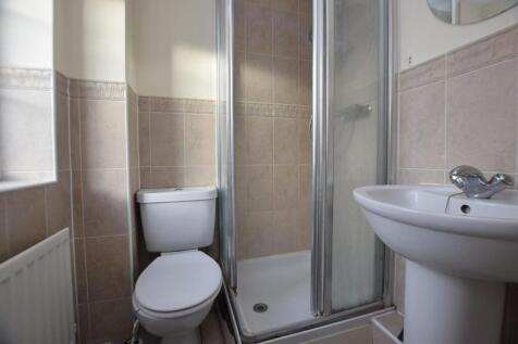 ensuite.JPG