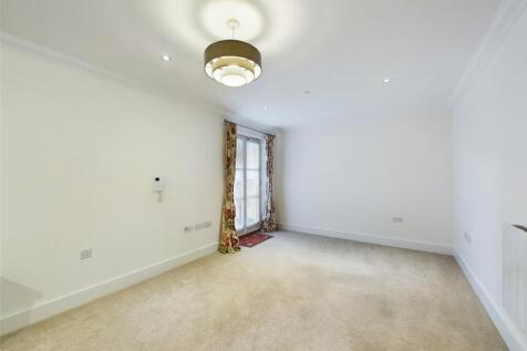 Living Room/Kitchen
