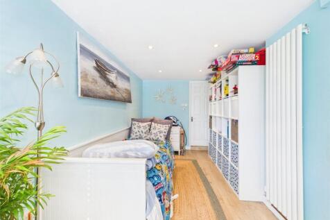 Bedroom/Office