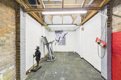 Garage/Gym