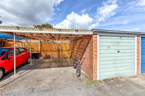 Car Port/Garage