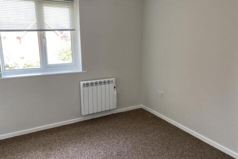 Bedroom 1.jpeg
