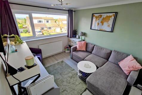 Living Room - new.jpg