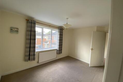 Bedroom 1.jpeg
