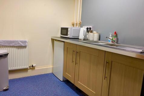 2 Bolebridge Offices Kitchen 2.jpg
