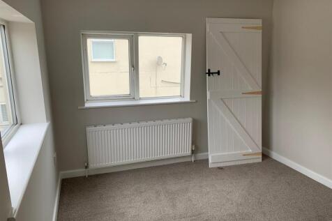 3 New Street Bed 2 Oct 25.jpg