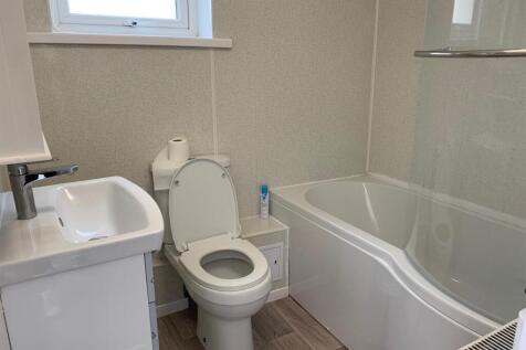 3 New Street Bathroom Oct 25.jpg