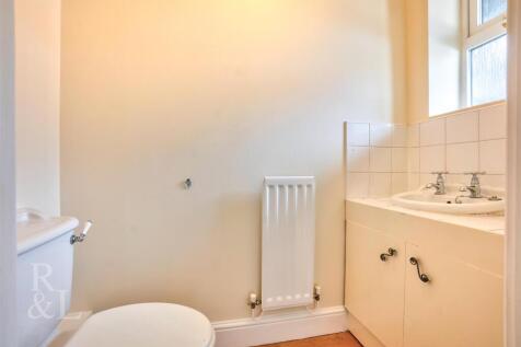 20 Balmoral Close (10).jpg