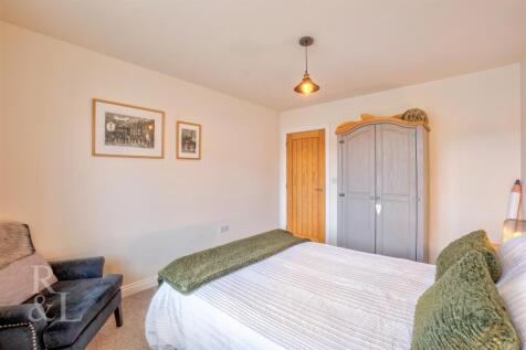 20 Ragley Close (27).jpg