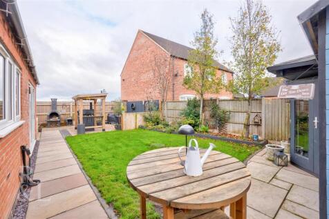 20 Ragley Close (37).jpg