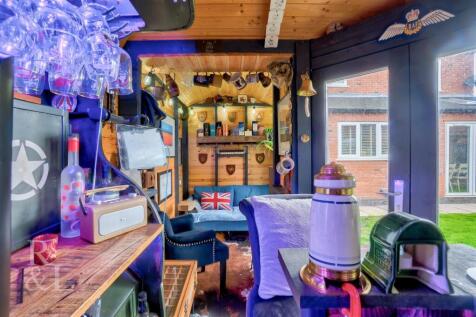 20 Ragley Close (35).jpg