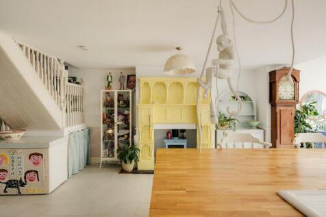Family Entertaining Space