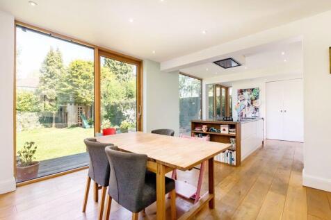 Kitchen/dining area