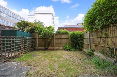 Garden (Garden flat)