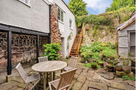 Walled Garden