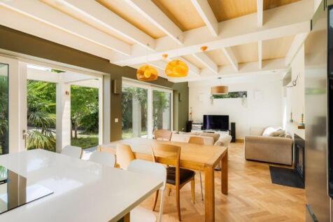 Dining/Living Area