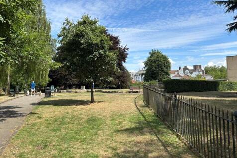 Birdcage walk (next door)