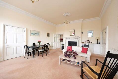 Sitting-Dining Room