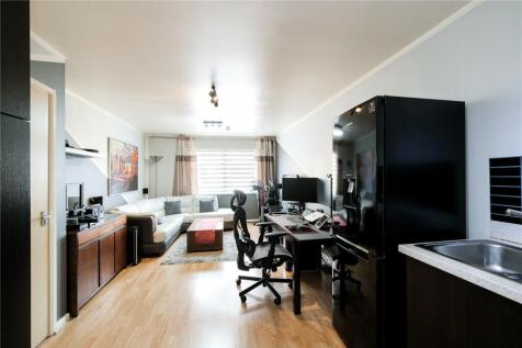 Reception/Kitchen