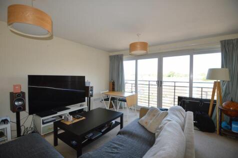 LIVING ROOM 2