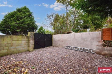 BACK GARDEN